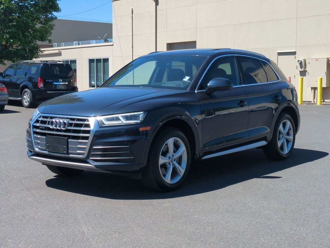 2020 Audi Q5 45 Premium Plus - Image 2