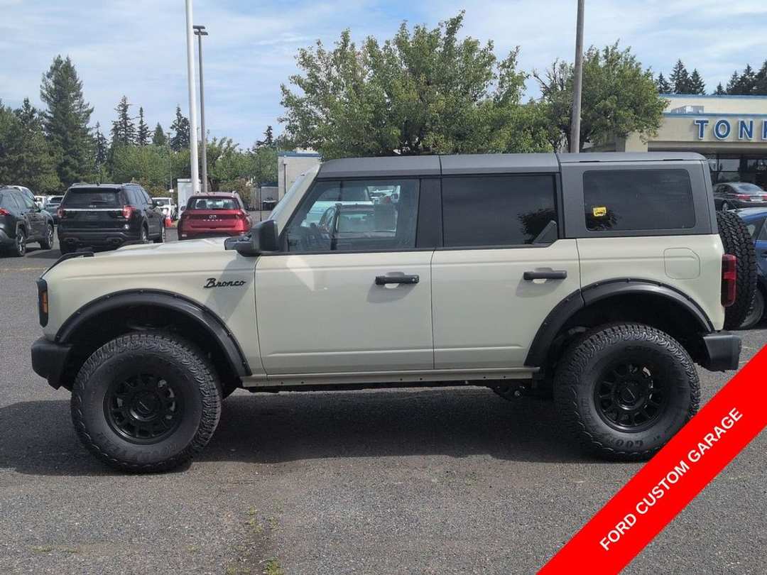 2025 Ford Bronco Big Bend - Image 2