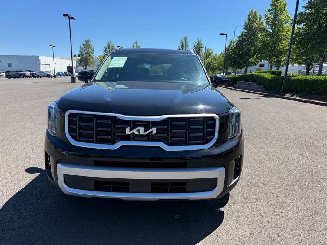 2025 Kia Telluride S - Image 2