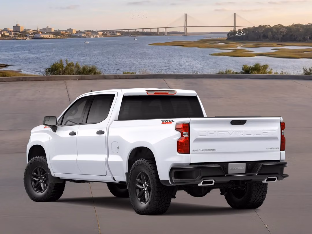 2026 Chevrolet Silverado 1500 Custom Trail Boss - Image 2