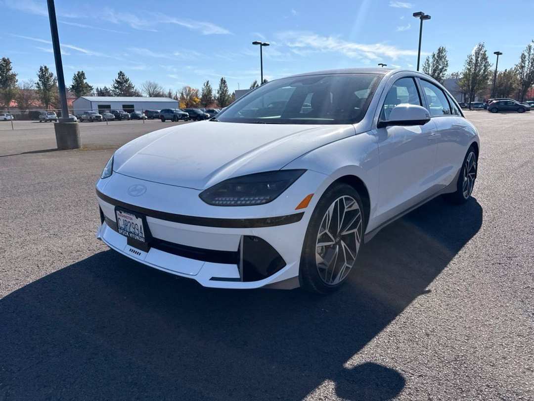 2023 Hyundai Ioniq 6 Limited - Image 3