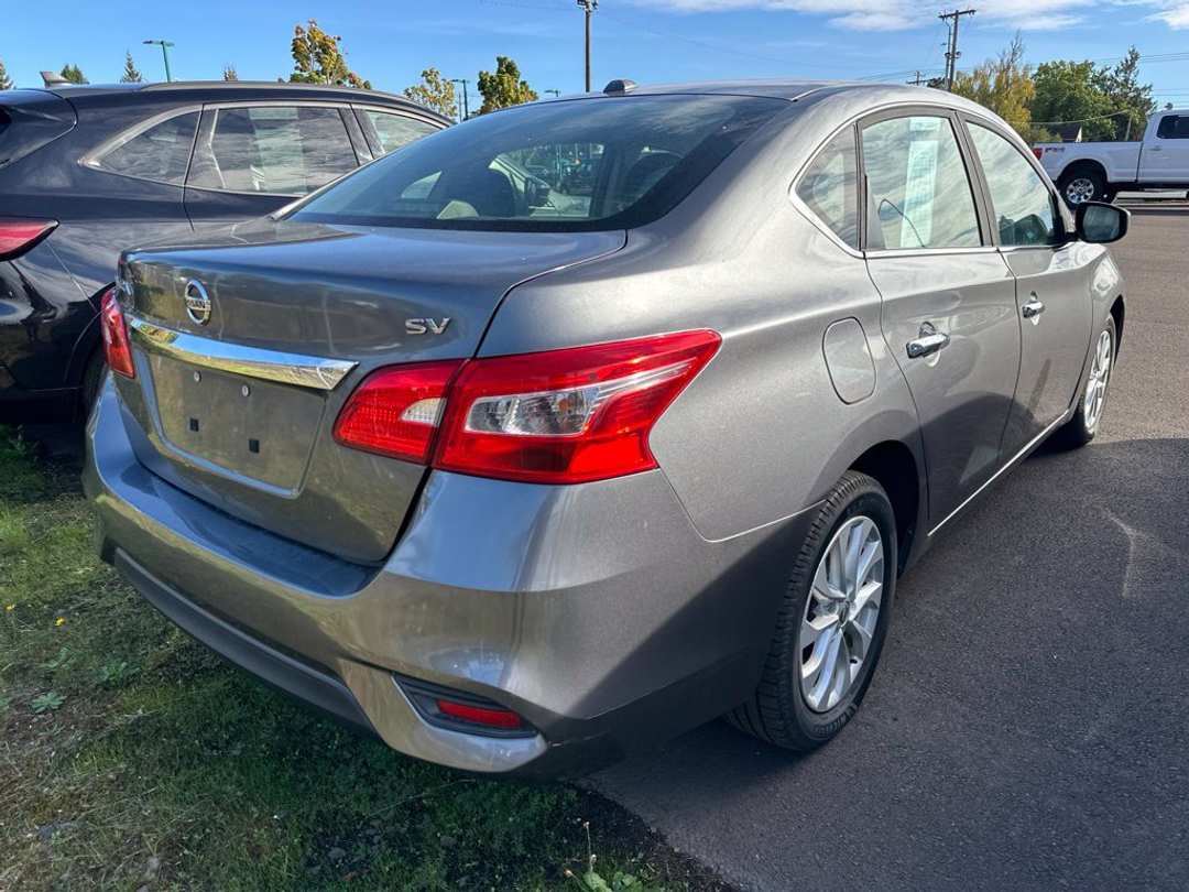 2019 Nissan Sentra SV - Image 3