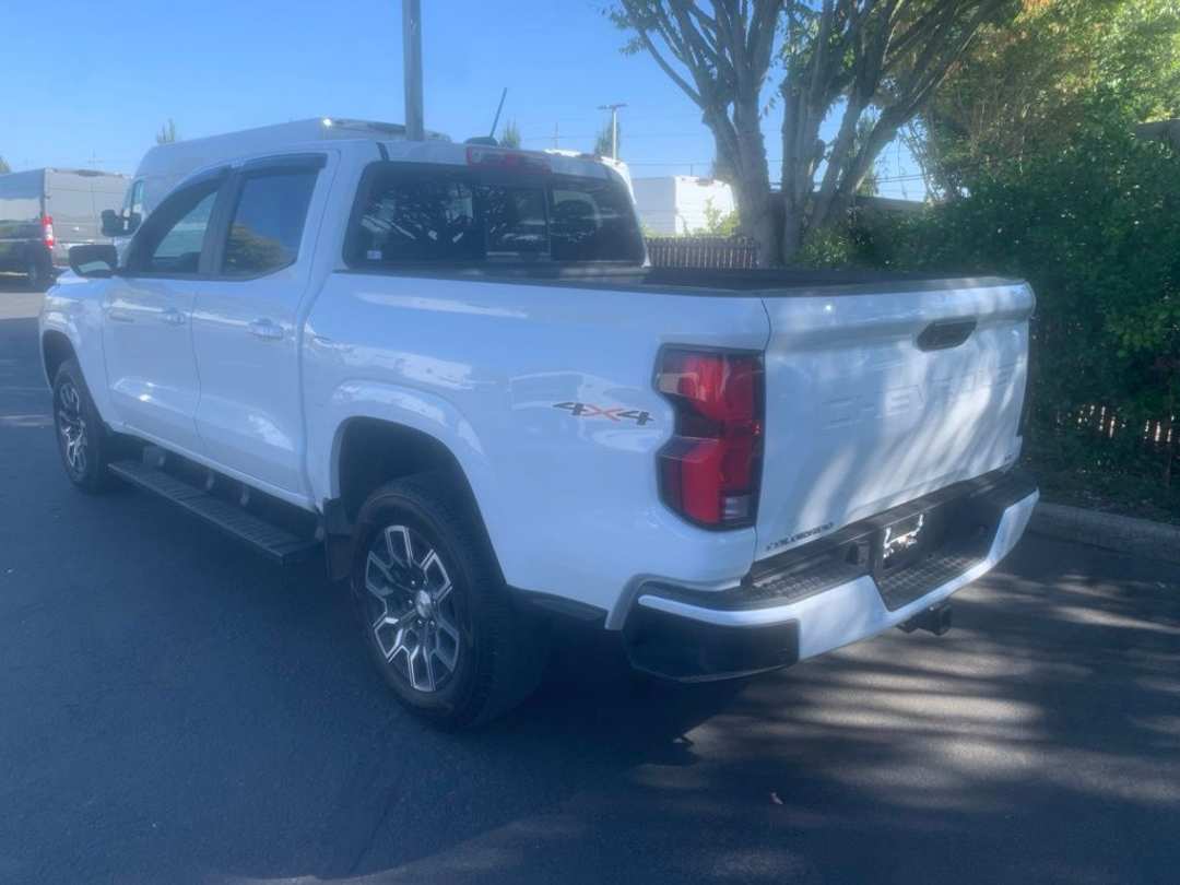2024 Chevrolet Colorado LT - Image 2