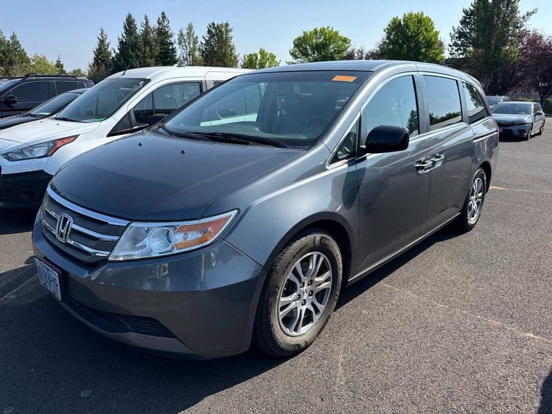 2012 Honda Odyssey EXL - Image 2