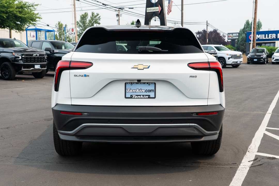 2025 Chevrolet Blazer Ev LT - Image 3