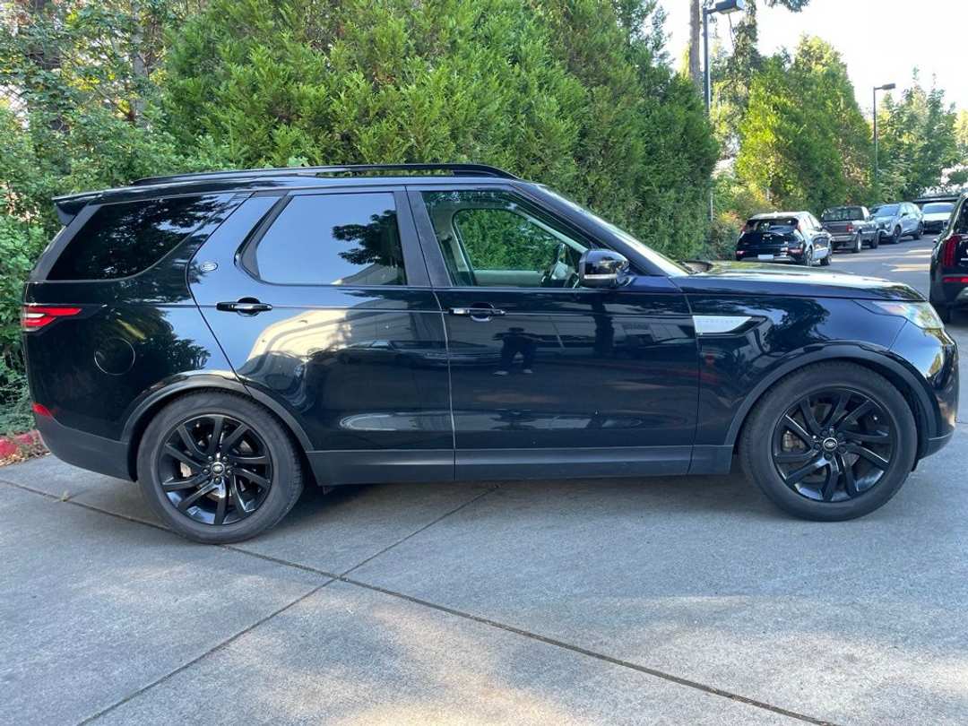 2018 Land Rover Discovery HSE - Image 3