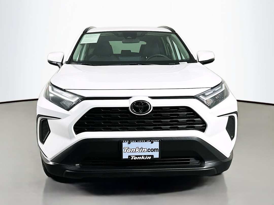 2025 Toyota Rav4 XLE - Image 2