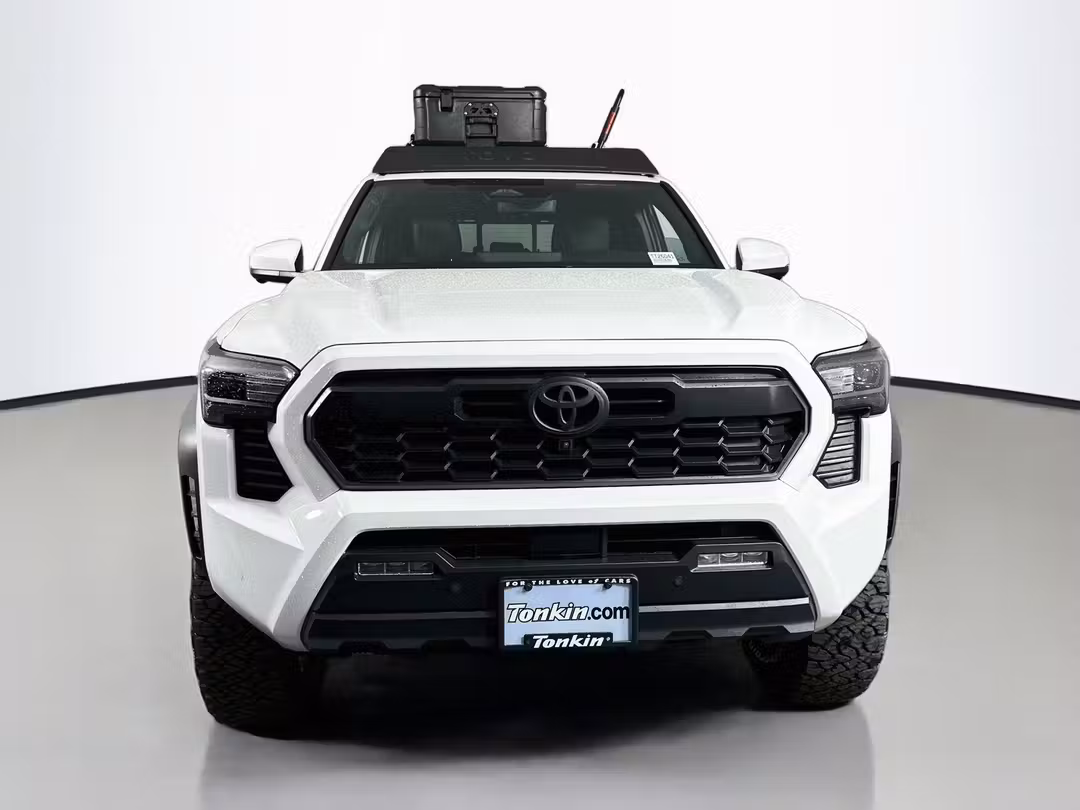 2025 Toyota Tacoma TRD OffRoad - Image 2