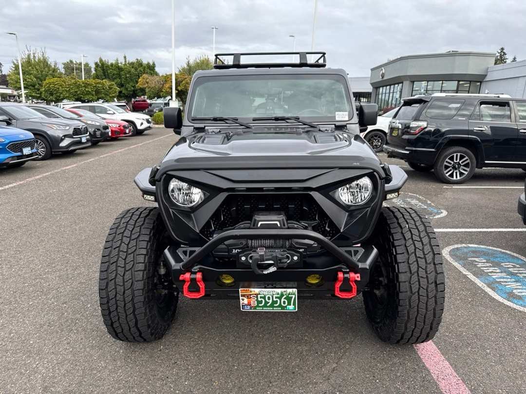 2022 Jeep Wrangler Unlimited Rubicon - Image 2