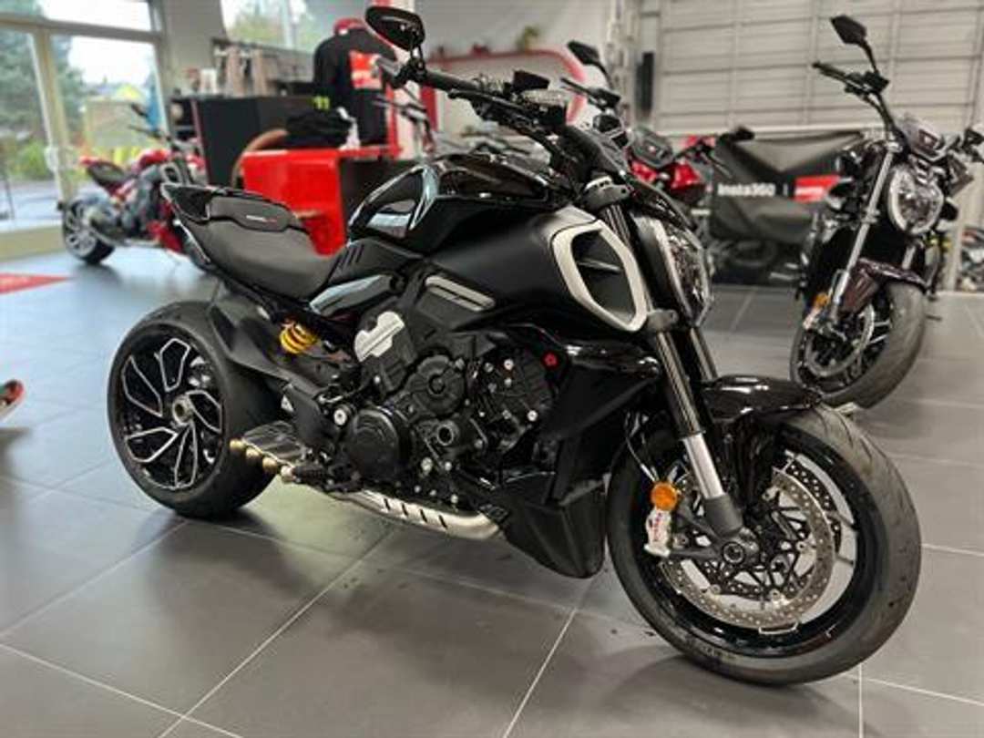 2024 Ducati Dvlv4 - Image 2