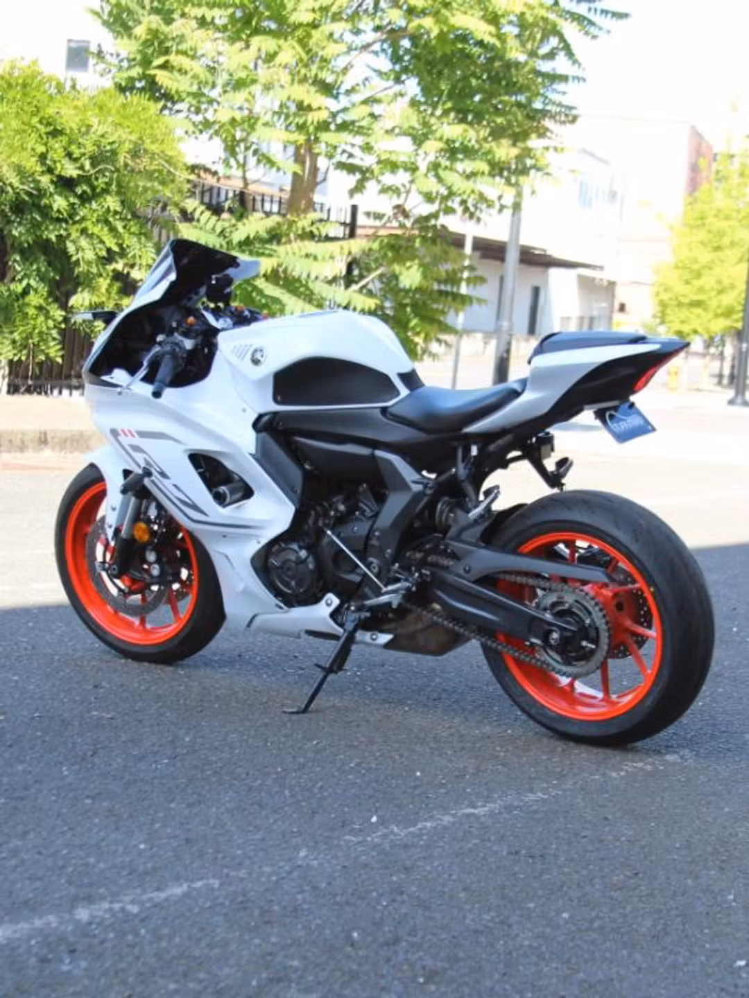 2023 YAMAHA Yzf-R7 - Image 2