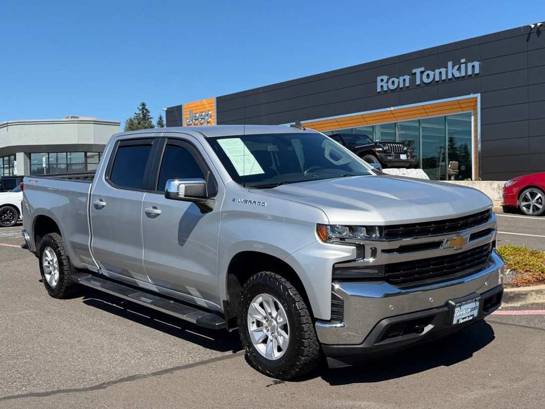 2020 Chevrolet Silverado 1500 LT - Image 2