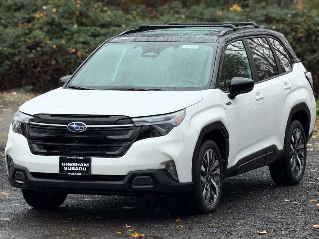 2026 Subaru Forester Touring Hybrid - Image 3