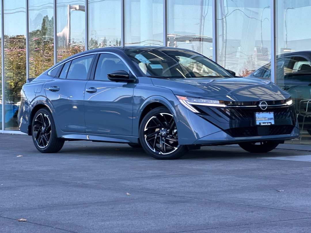 2026 Nissan Sentra SR - Image 2