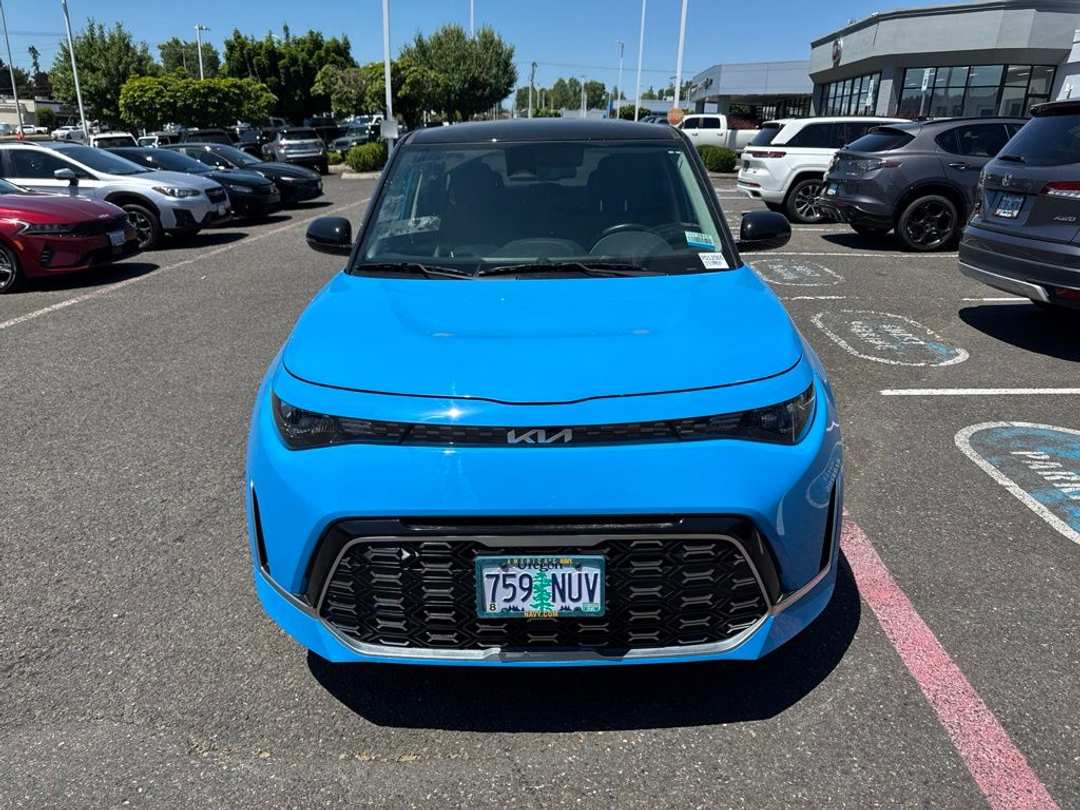 2023 Kia Soul GTLine - Image 2