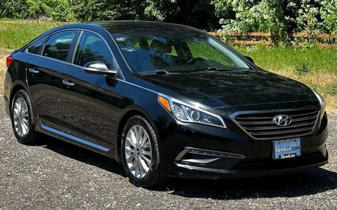 2015 Hyundai Sonata Limited - Image 2