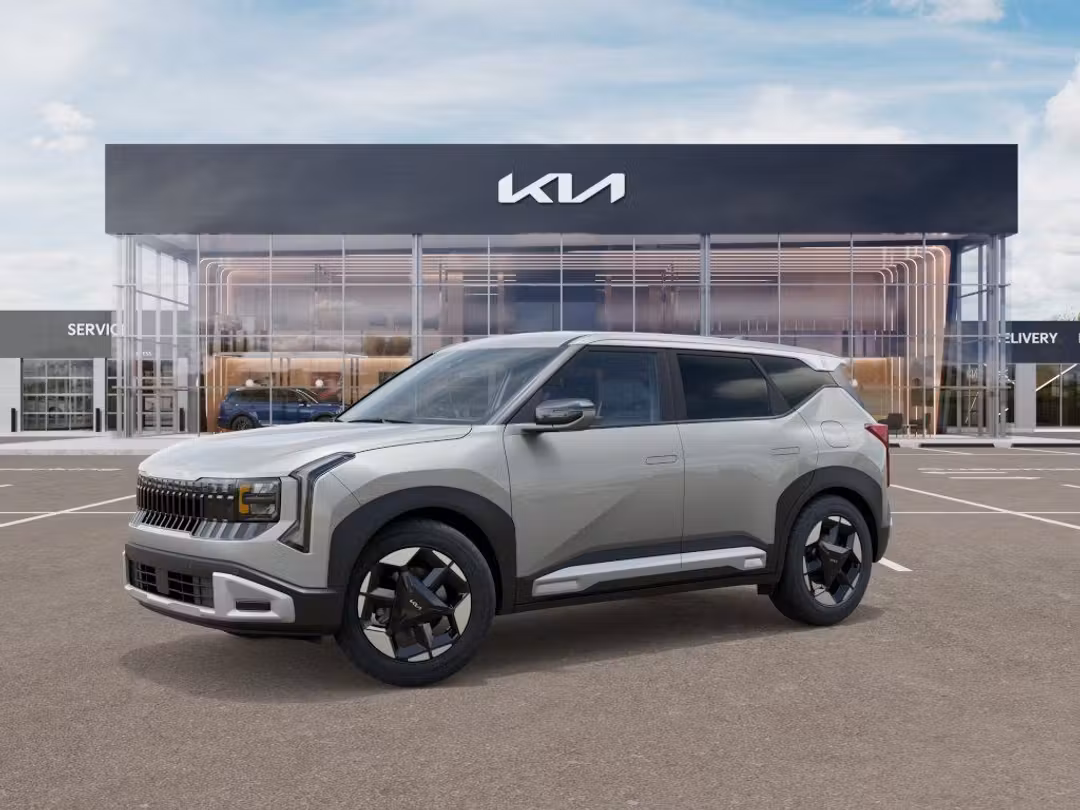2027 Kia Seltos EX - Image 3