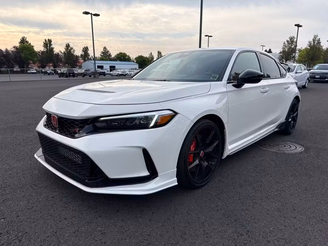 2025 Honda Civic Type R - Image 3