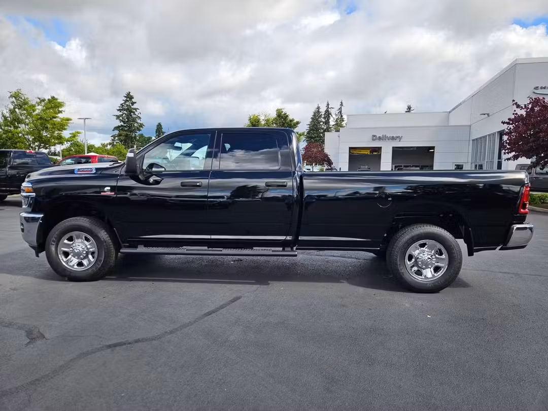 2026 Ram 3500 Tradesman - Image 3