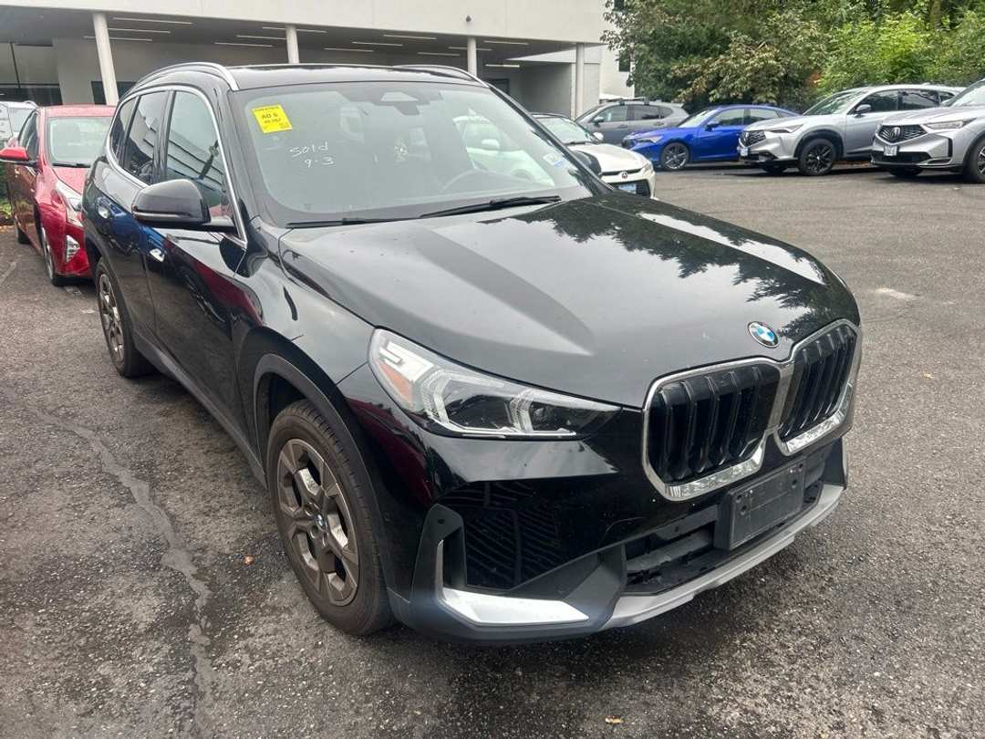 2023 BMW X1 xDrive28i - Image 2