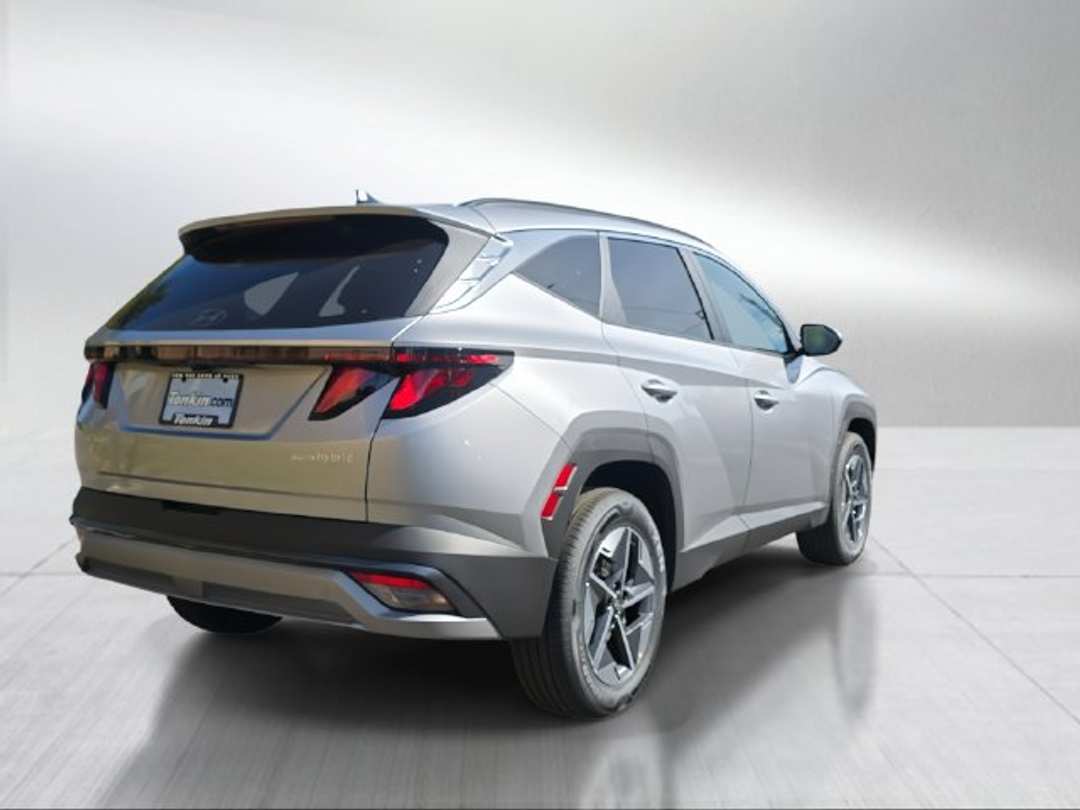 2026 Hyundai Tucson Hybrid SEL - Image 3