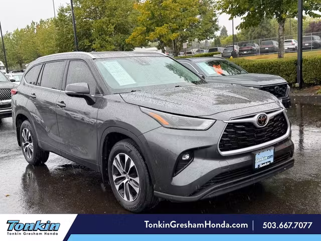 2022 Toyota Highlander XLE