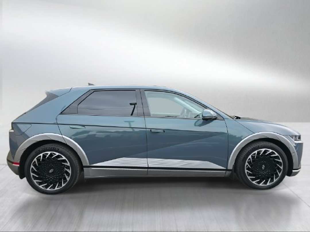 2024 Hyundai Ioniq 5 Limited - Image 2