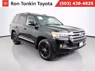 2017 Toyota Land Cruiser Base