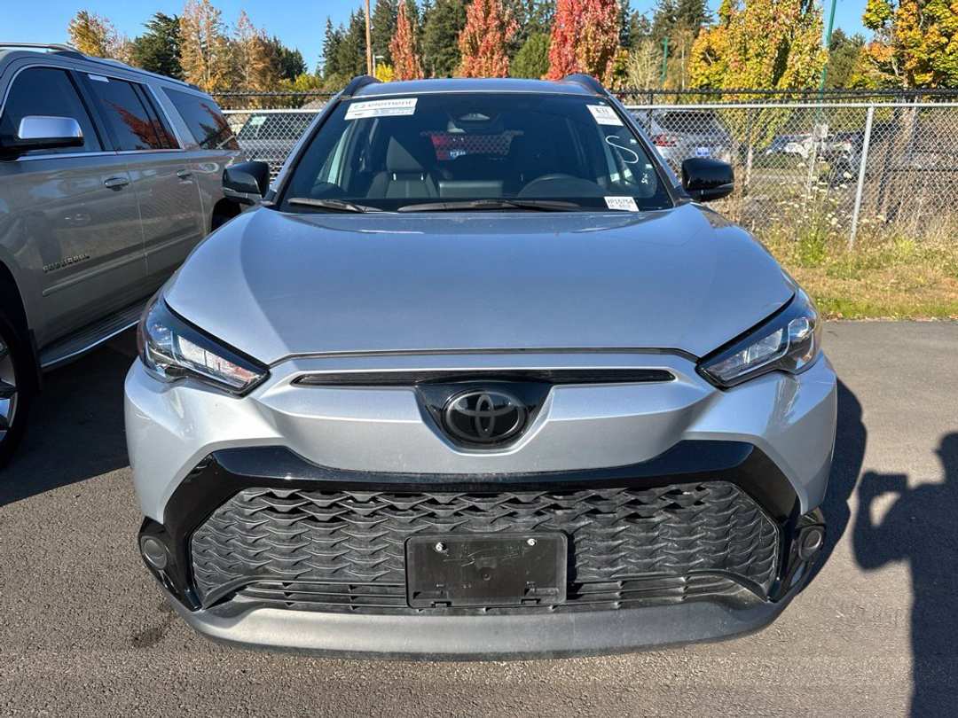 2025 Toyota Corolla Cross Hybrid SE - Image 2