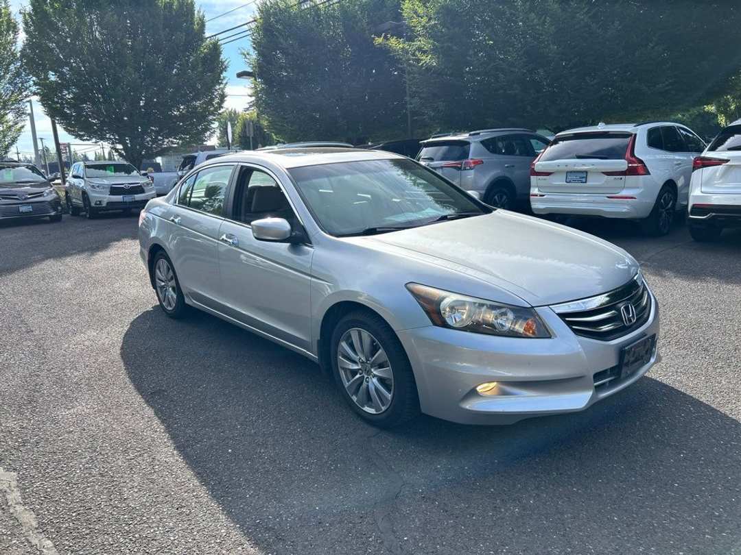 2012 Honda Accord EXL - Image 2