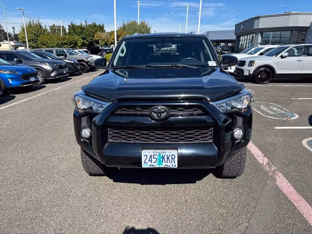 2018 Toyota 4Runner SR5 - Image 2