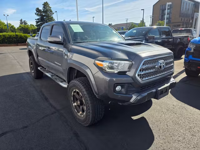 2016 Toyota Tacoma TRD Sport