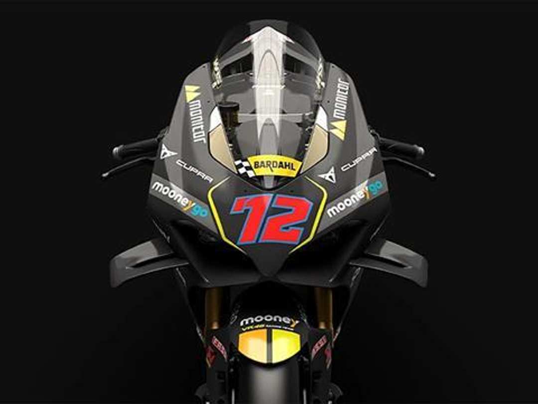 2024 Ducati Panigale V4 - Image 2