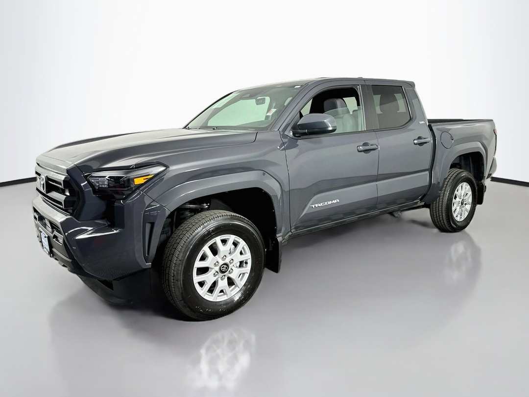 2025 Toyota Tacoma SR5 - Image 3