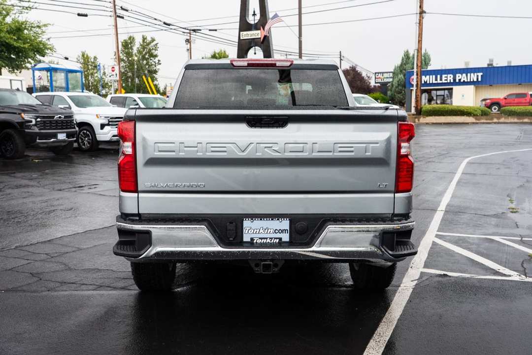 2026 Chevrolet Silverado 1500 LT - Image 3