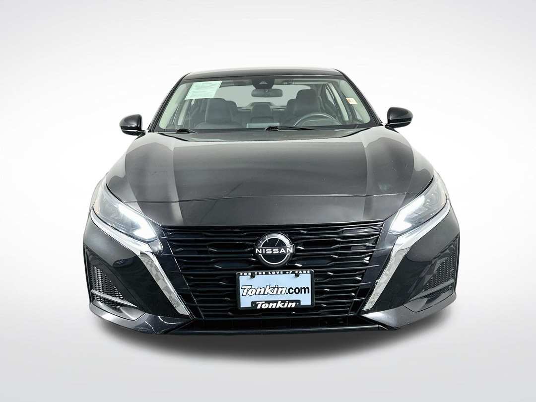 2023 Nissan Altima 2.5 SV - Image 2