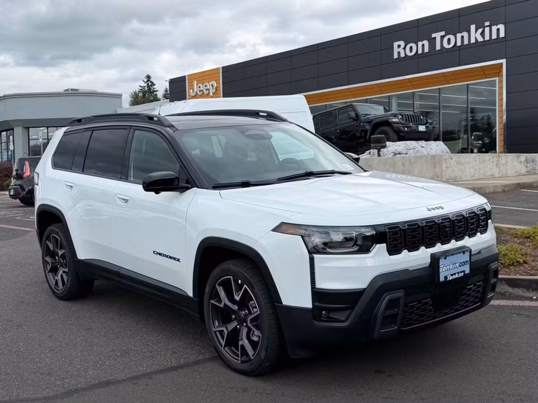 2026 Jeep Cherokee Overland - Image 2