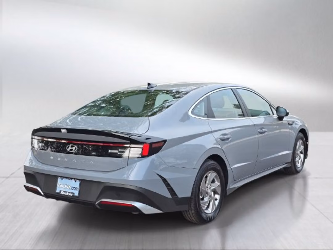 2026 Hyundai Sonata SE - Image 3