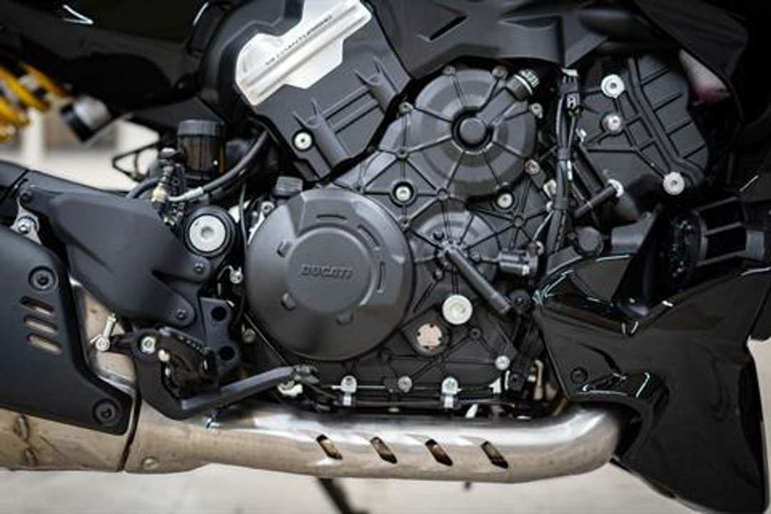 2024 Ducati Dvlv4 - Image 3