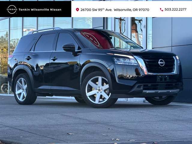 2024 Nissan Pathfinder SL