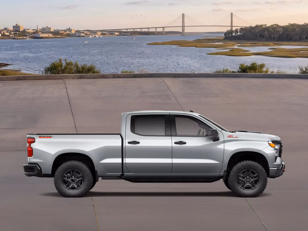 2026 Chevrolet Silverado 1500 Custom Trail Boss - Image 3