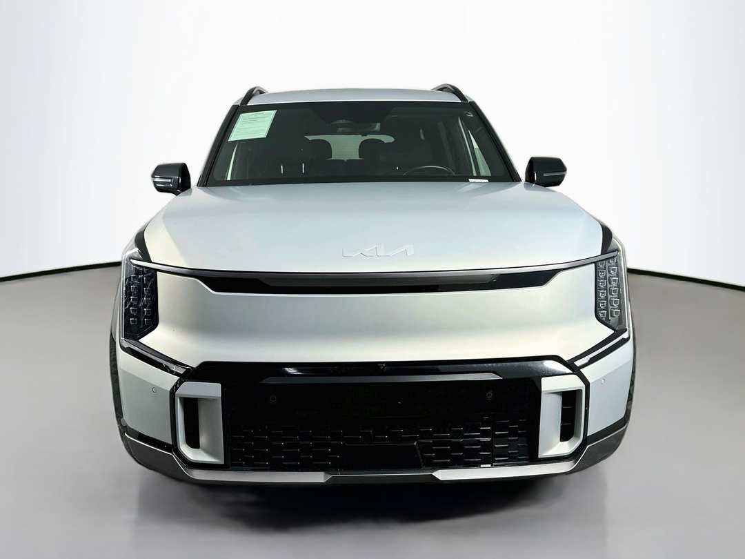 2024 Kia Ev9 GTLine - Image 2