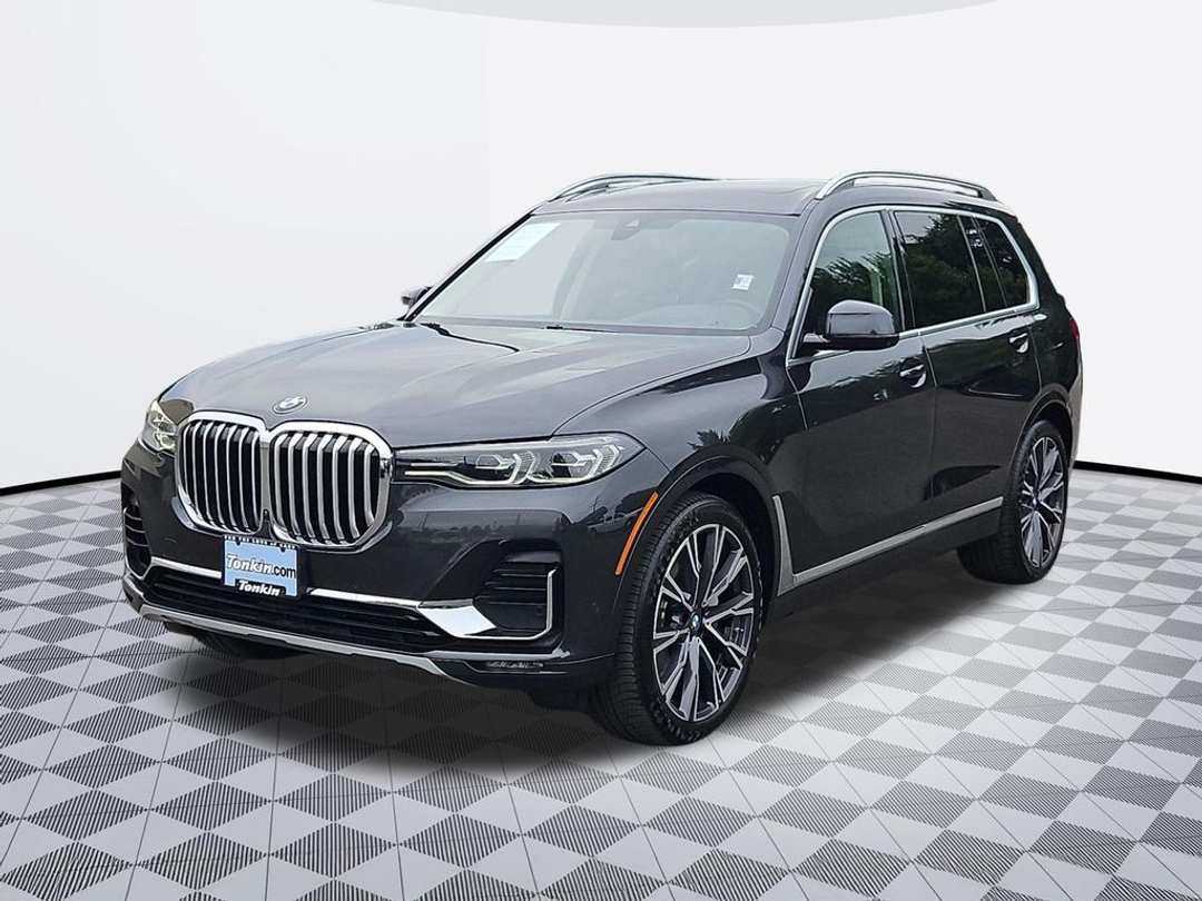 2022 BMW X7 xDrive40i - Image 2