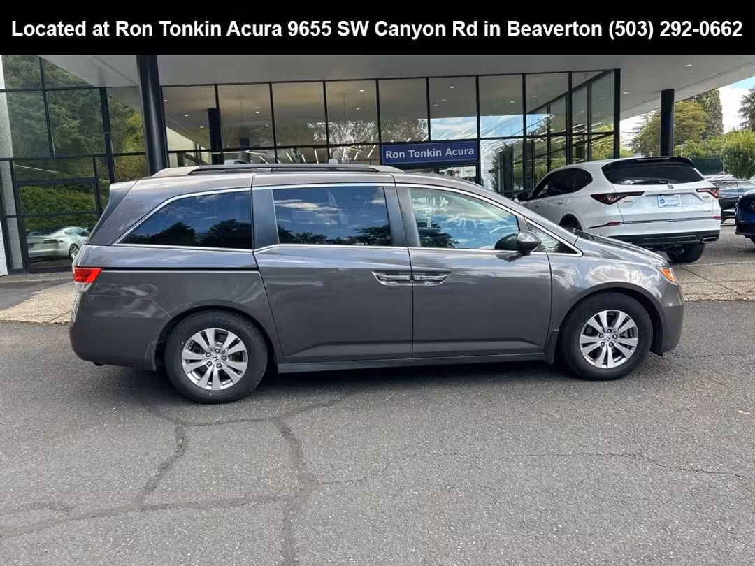 2016 Honda Odyssey EXL - Image 3