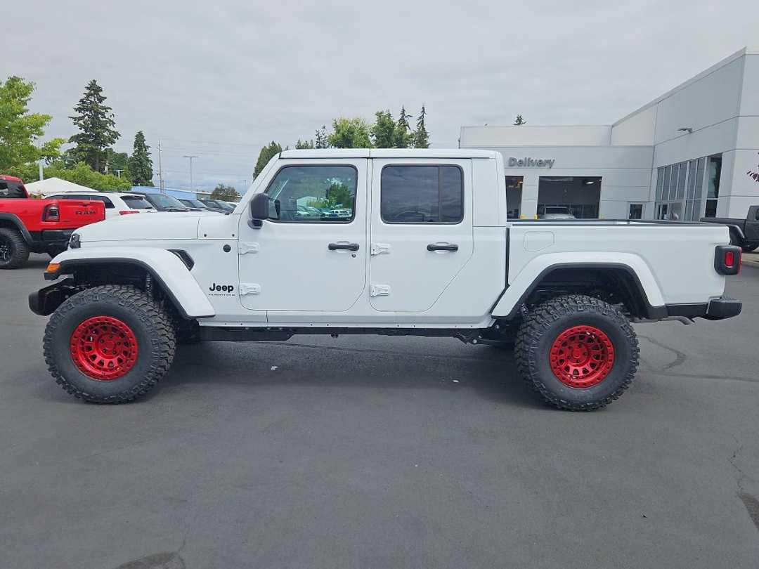 2026 Jeep Gladiator Sport S - Image 3