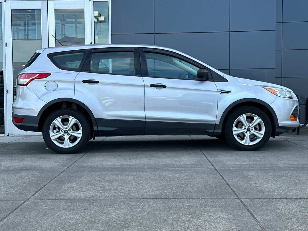 2016 Ford Escape S - Image 2