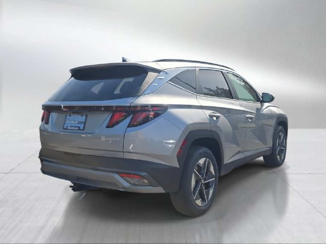 2026 Hyundai Tucson Hybrid SEL - Image 3