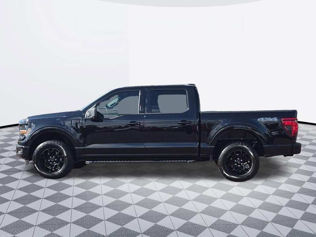 2024 Ford F-150 XLT - Image 3