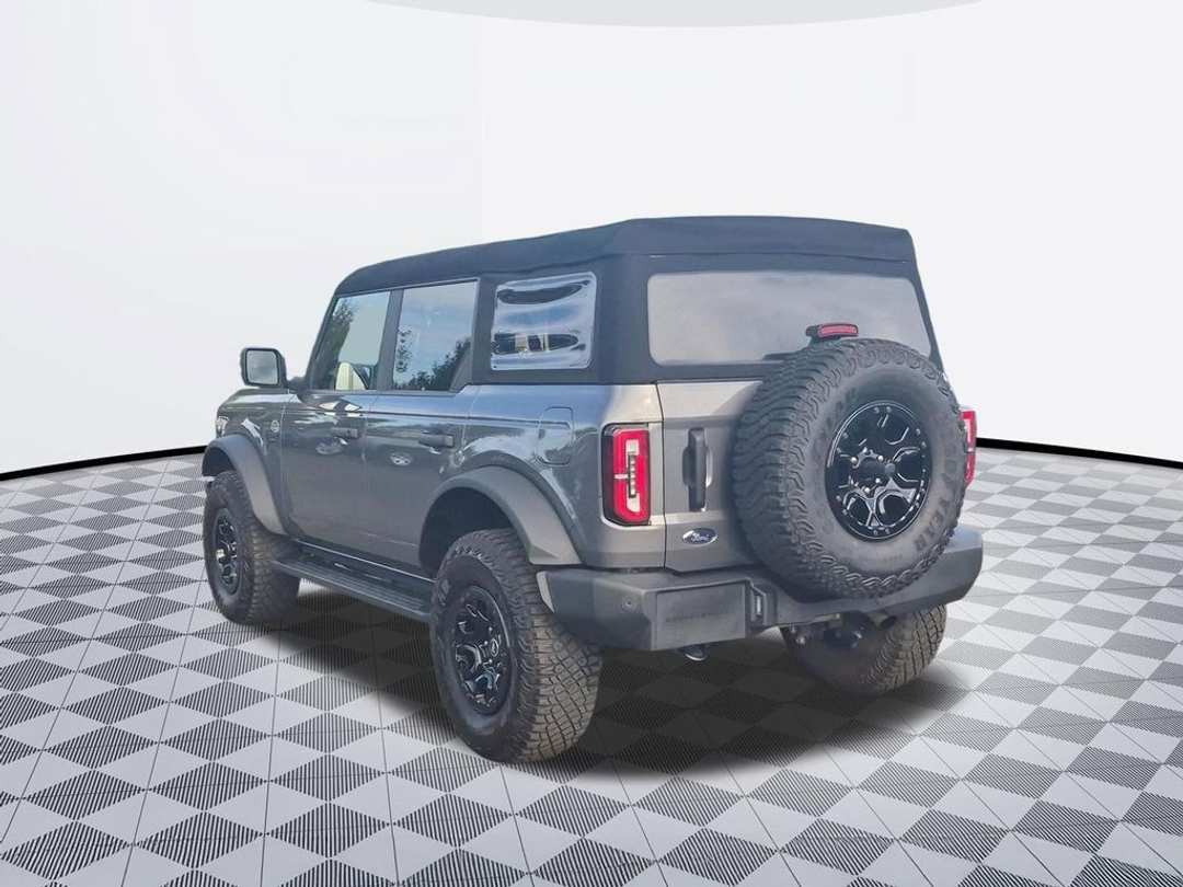 2023 Ford Bronco Wildtrak - Image 3