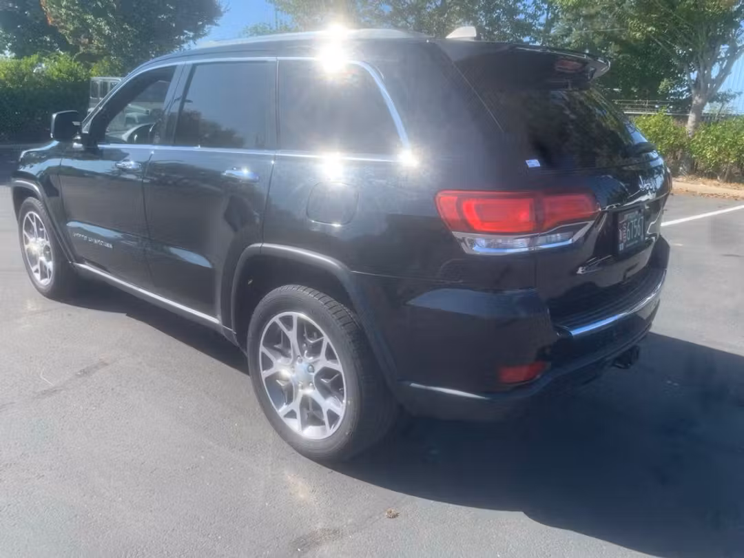2020 Jeep Grand Cherokee Limited - Image 2